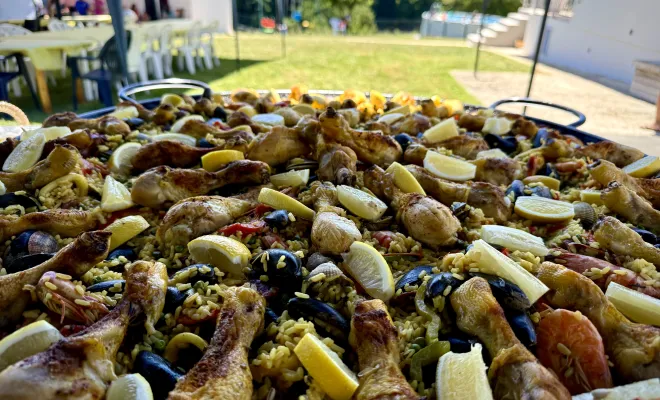Paella royale sur la commune de SEMENS pour le baptême d'un petit loup, Langon, Chez Maly