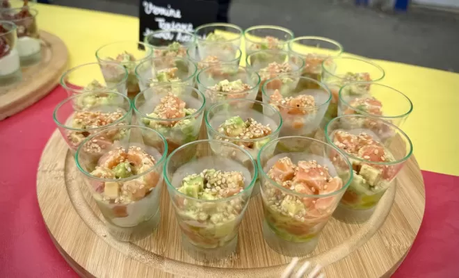 Réalisation d'un buffet cocktail ainsi que d'une paella pour un repas d'entreprise sur Talence, Langon, Chez Maly