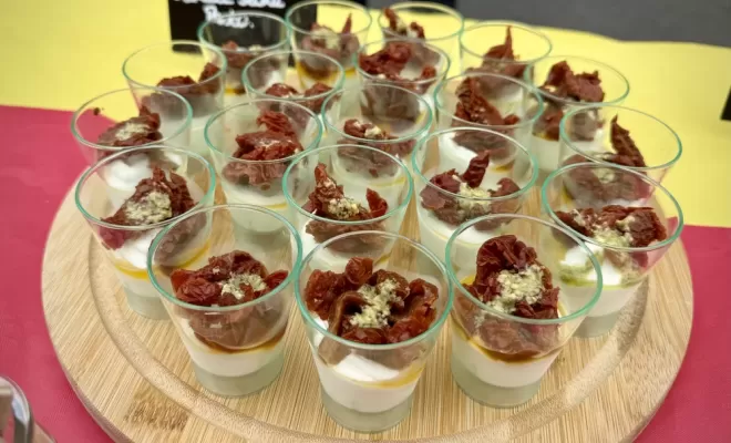 Réalisation d'un buffet cocktail ainsi que d'une paella pour un repas d'entreprise sur Talence, Langon, Chez Maly