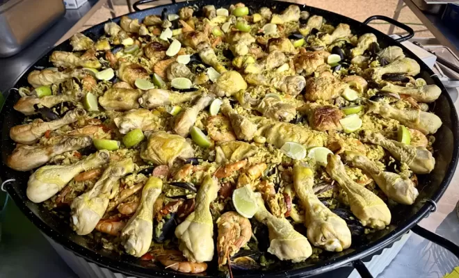 Réalisation d’un buffet cocktail et d’une paella pour un anniversaire surprise sur la commune de BERTHEZ, Langon, Chez Maly